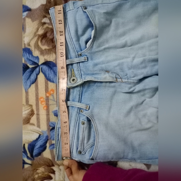 Levis Jeans Ice Blue  Light Color . - Picture 8 of 10